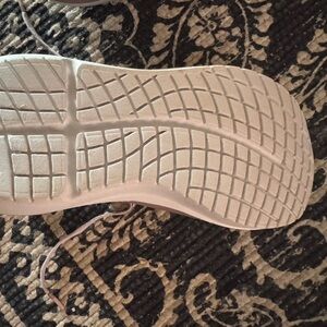 OOFOS Women's Sneakers - White